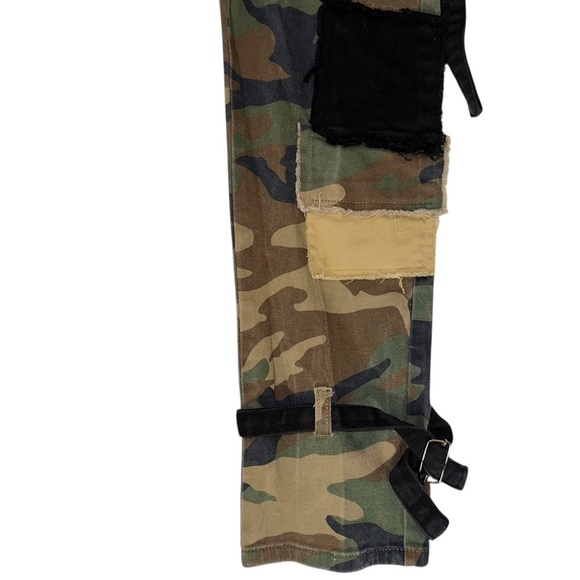 REELISTIK NYC ~ Men’s Camo Patched Cargo Pants Army Green Jeans ~ Size 36 - Picture 12 of 15